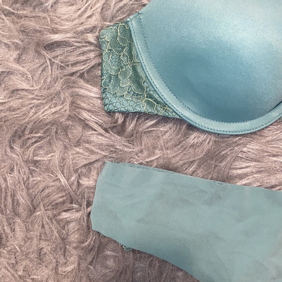 Plunge Push-Up Bra - Auden™ Moss Flash Set - Picture 6 of 7